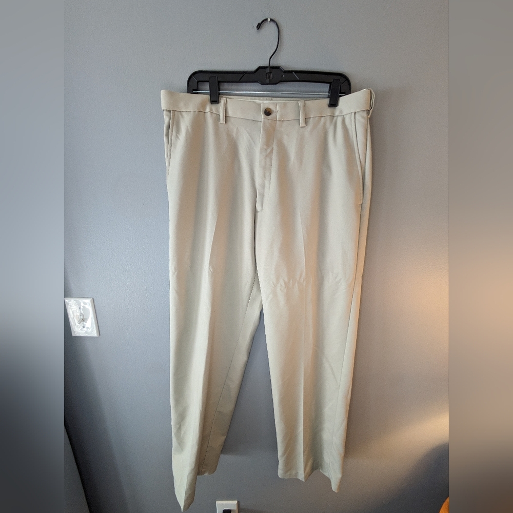 Haggar 36x31 Cream Dress Pants